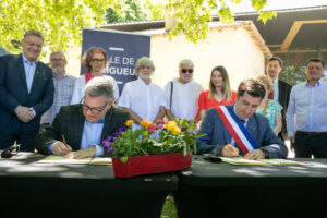 Mario Bastille, Maire de Rivière-du-Loup et Eymeric Lavitola, Maire de Périgueux