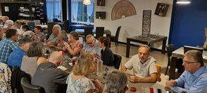 Dans la salle du restaurant Le Saint Jacques